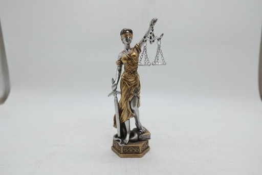 DAMA DE JUSTICIA 918004488TT